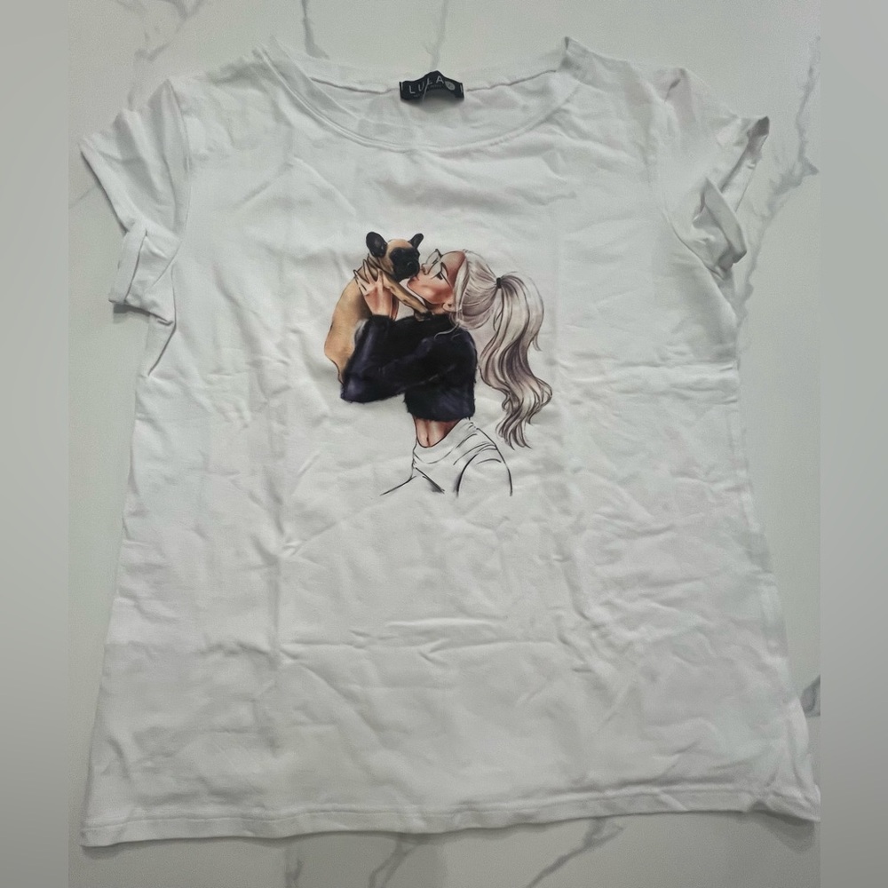 Nwot White Graphic T-Shirt with Dog Print sz.L